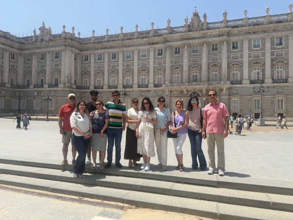 estudiantes en Madrid clase online spanish